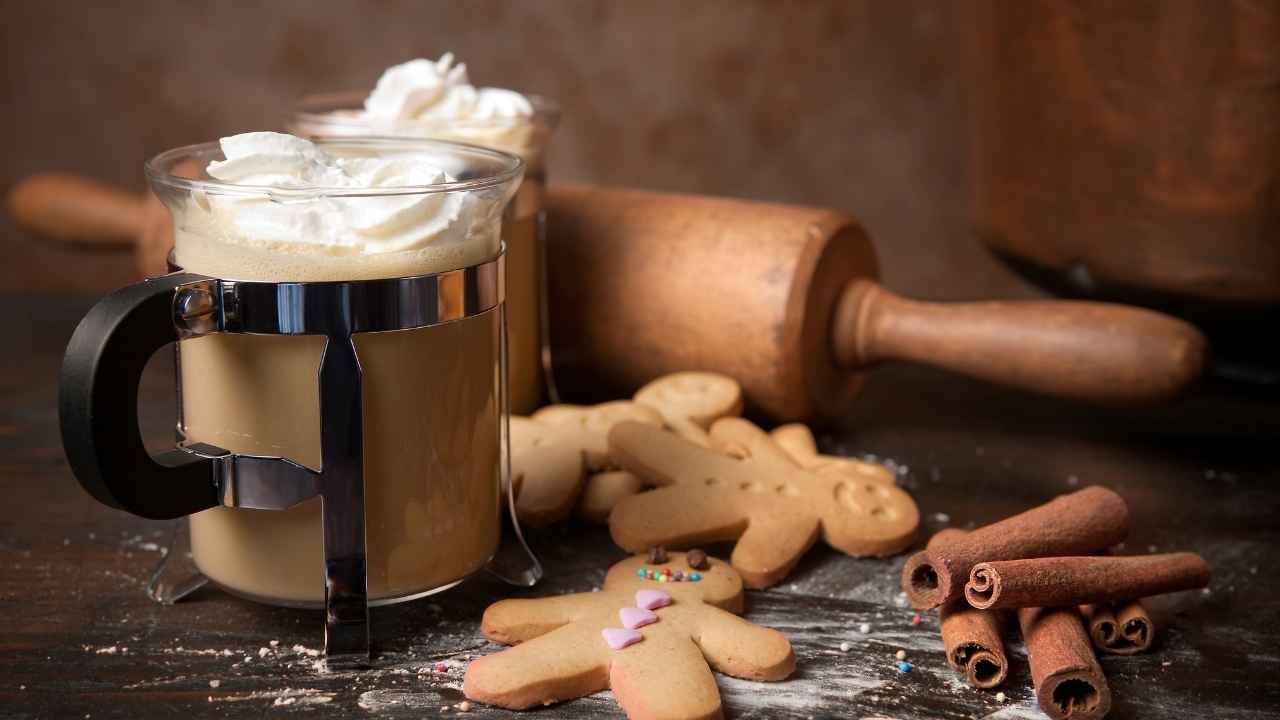 How to Make Gingerbread Syrup for Coffee Drinks